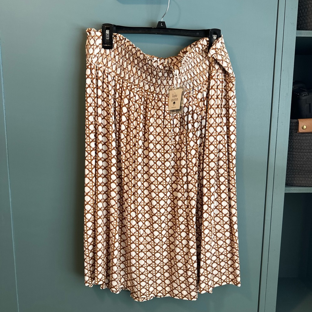 NWT Katie Quinn skirt